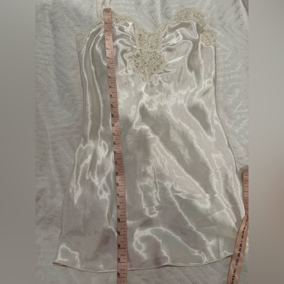 Vintage Gold Label Victorias Secret Satin Babydoll Slip Dress Nightie Ivory lace - Picture 9 of 9